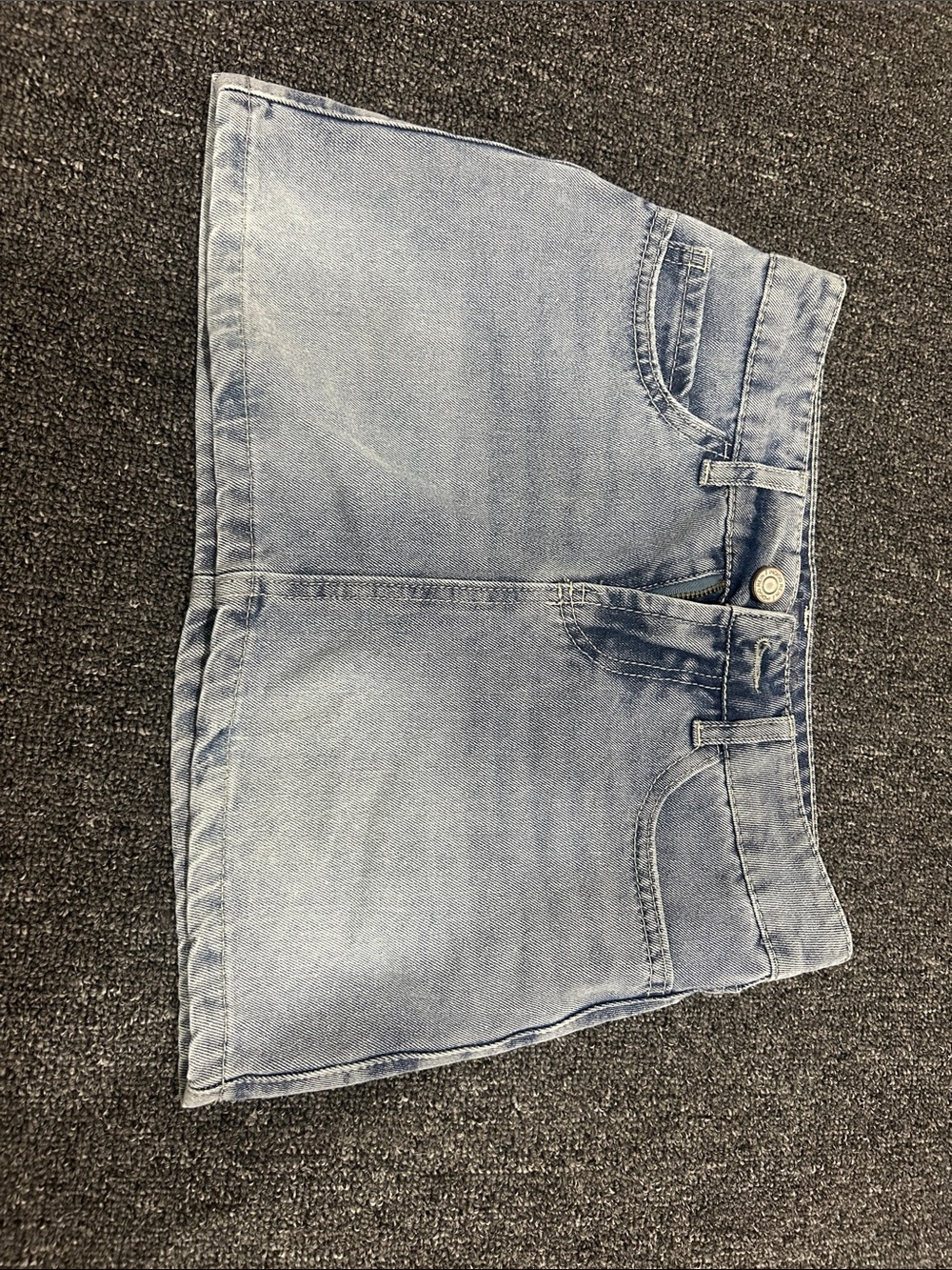 NWOT Women’s Light Blue Denim skirt - Classic Summer Staple